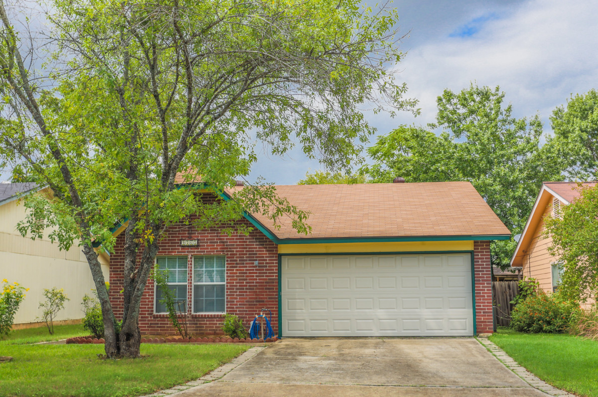 9767 Hidden Brook SOLD 135,000 Fischer Mann Realty